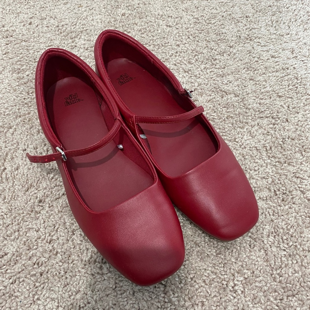 Women's Red Mary Jane Flats
